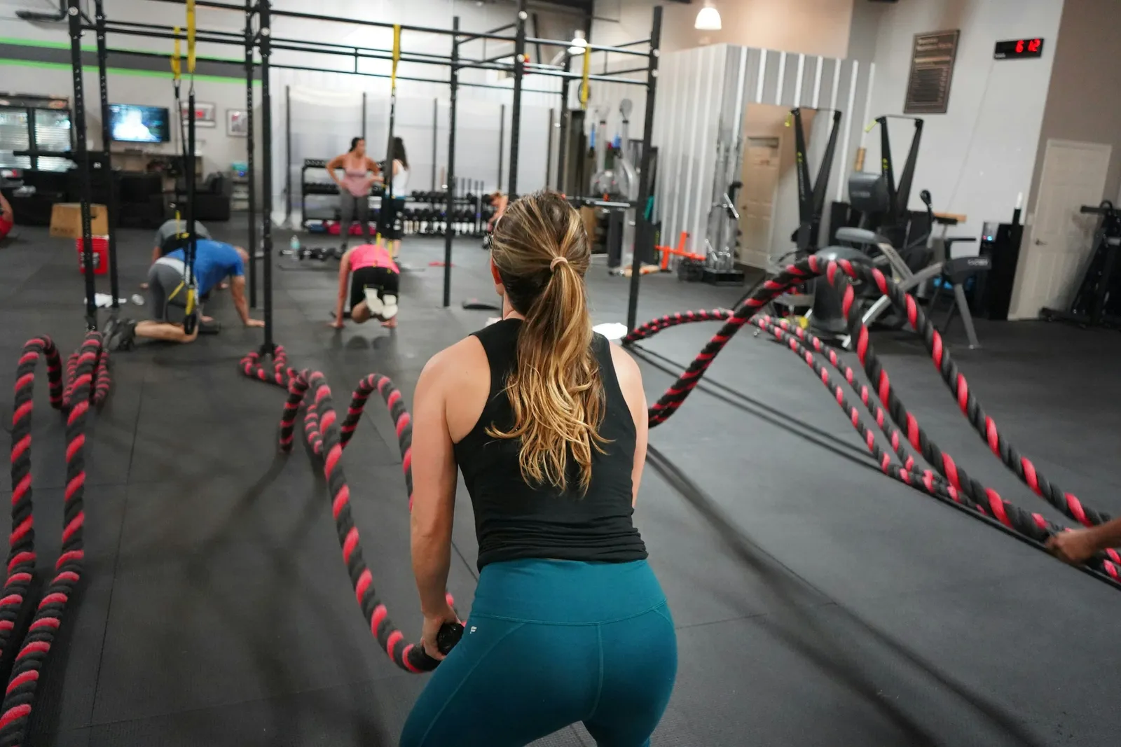 Battle rope conditioning in the gym
